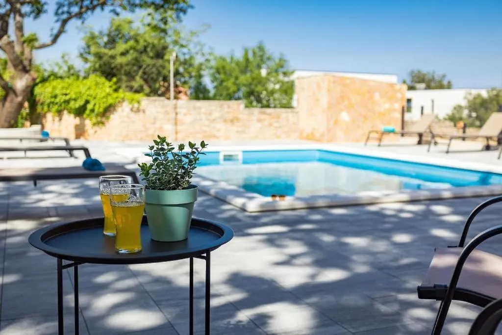 Cesare Apartment, With Swimming Pool And Sea View Liznjan 0*,  Croatia