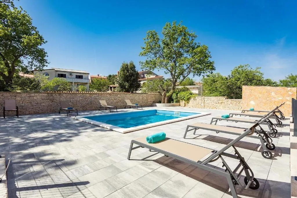Cesare Apartment, With Swimming Pool And Sea View Liznjan